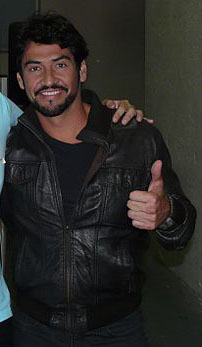 Description de l'image Con el gran actor Gabriel Porras.JPG.