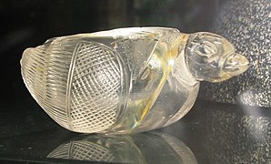 Reliquaire en quartz, en forme d'oie Hamsa, Gandhara, Ier siècle[29].