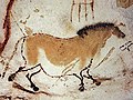 ...e de um cavalo nas cavernas de Lascaux.