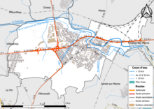 Carte en couleur présentant le réseau hydrographique de la commune