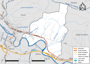 Carte en couleur présentant le réseau hydrographique de la commune