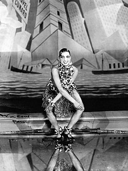 Joséphine Baker dansant le Charleston aux Folies Bergère