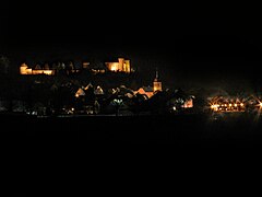 Vue générale de nuit.