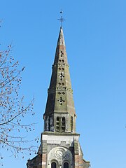 Clocher à flèche de brique Lamotte-Beuvron.