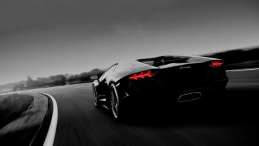 black lamborgini in the rain live wallpaper